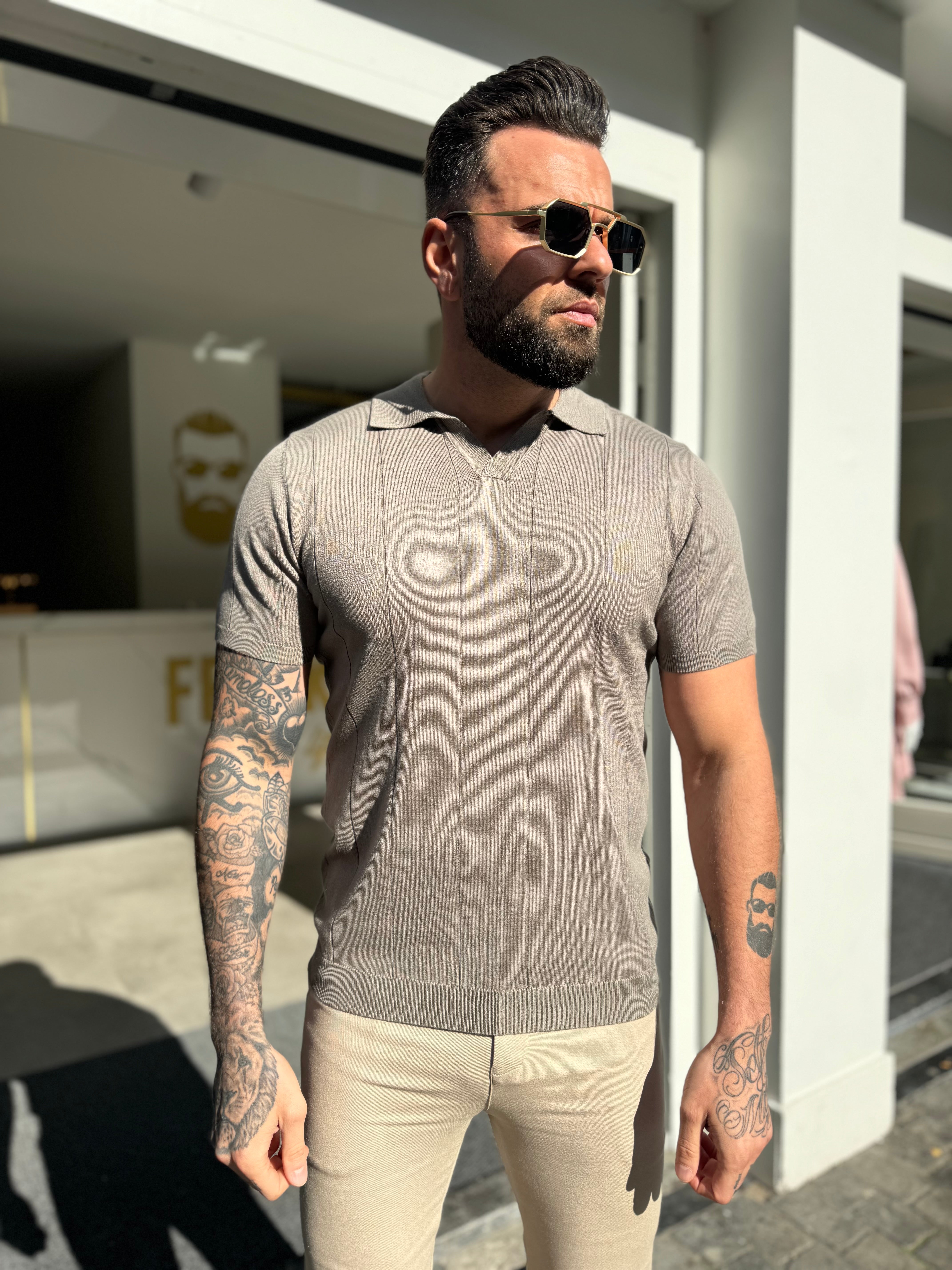 Buttonless knitwear polo short sleeve khaki green