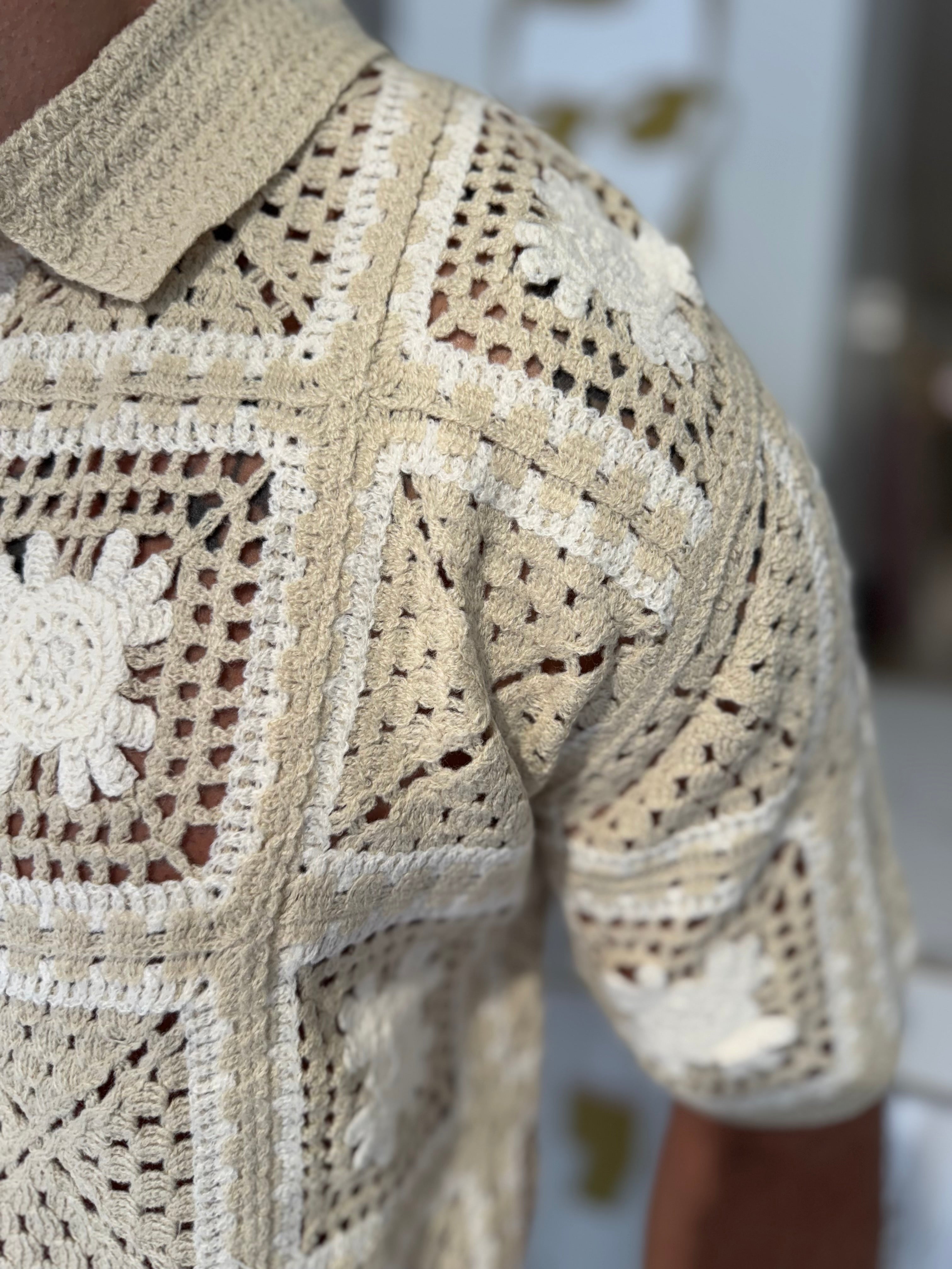 Knitted shirt beige