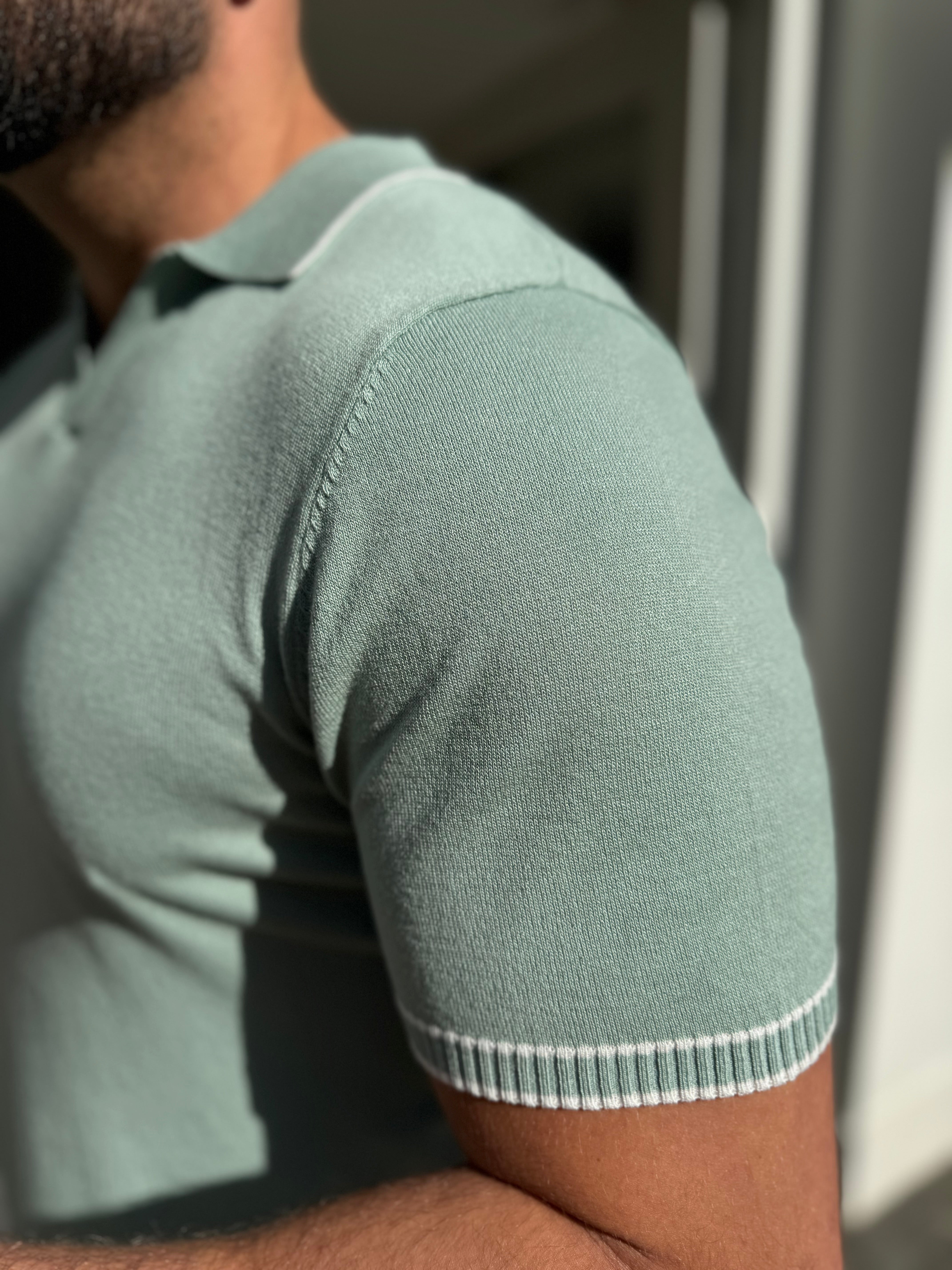 Buttonless knitwear polo short sleeve mint green