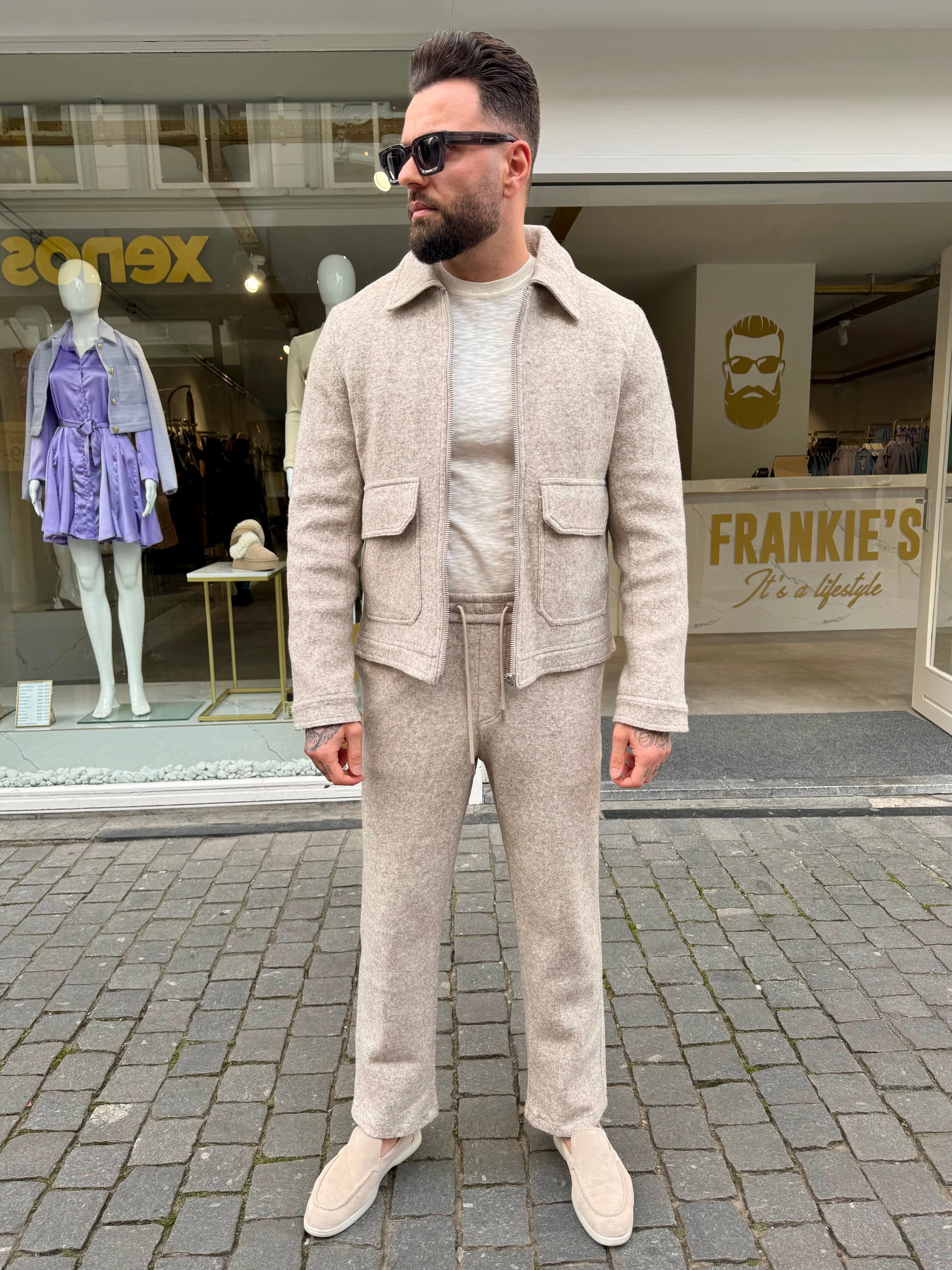 Zweiteiler Hose & Jacke beige