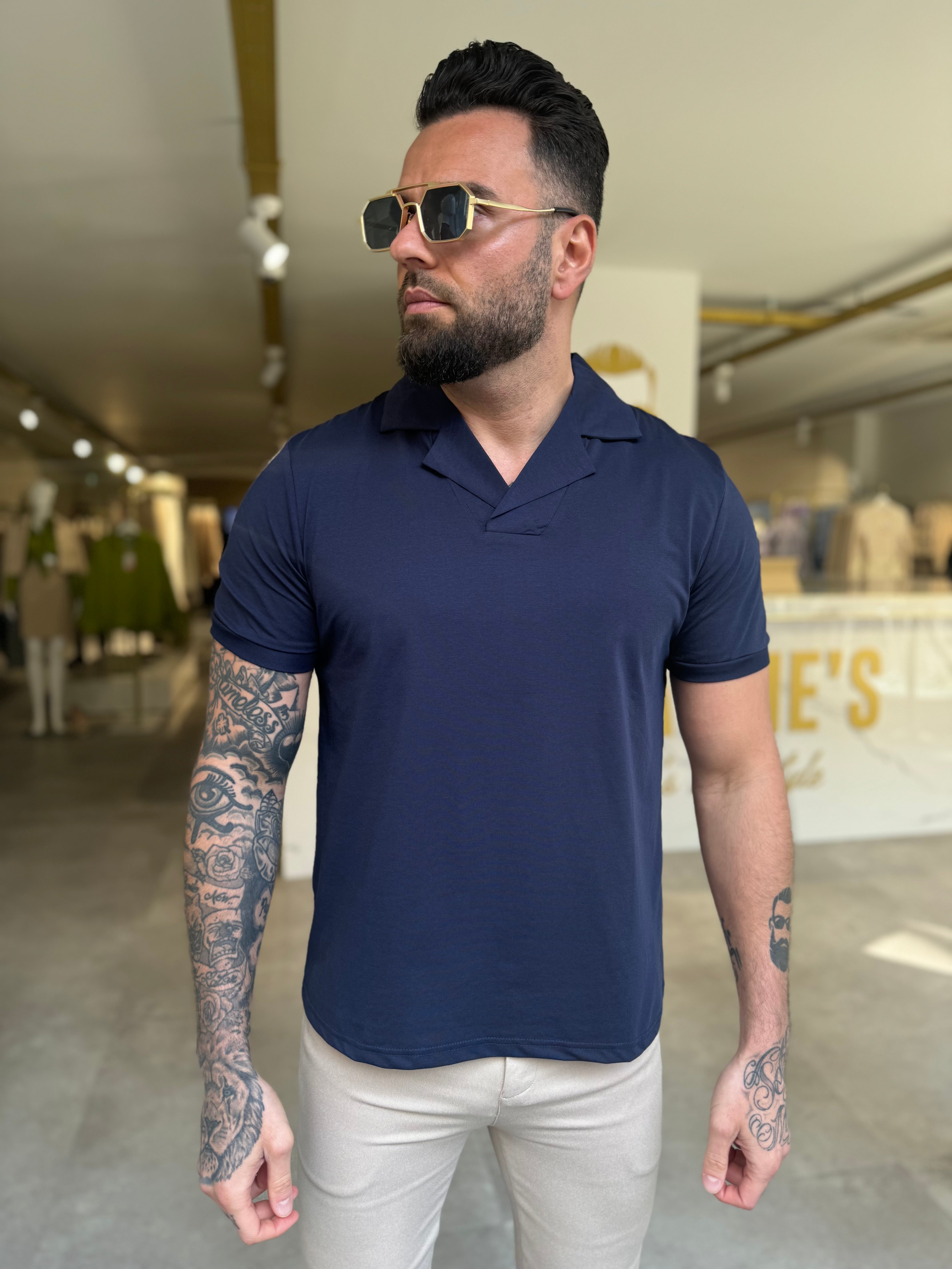 Buttonless polo short sleeve dark blue