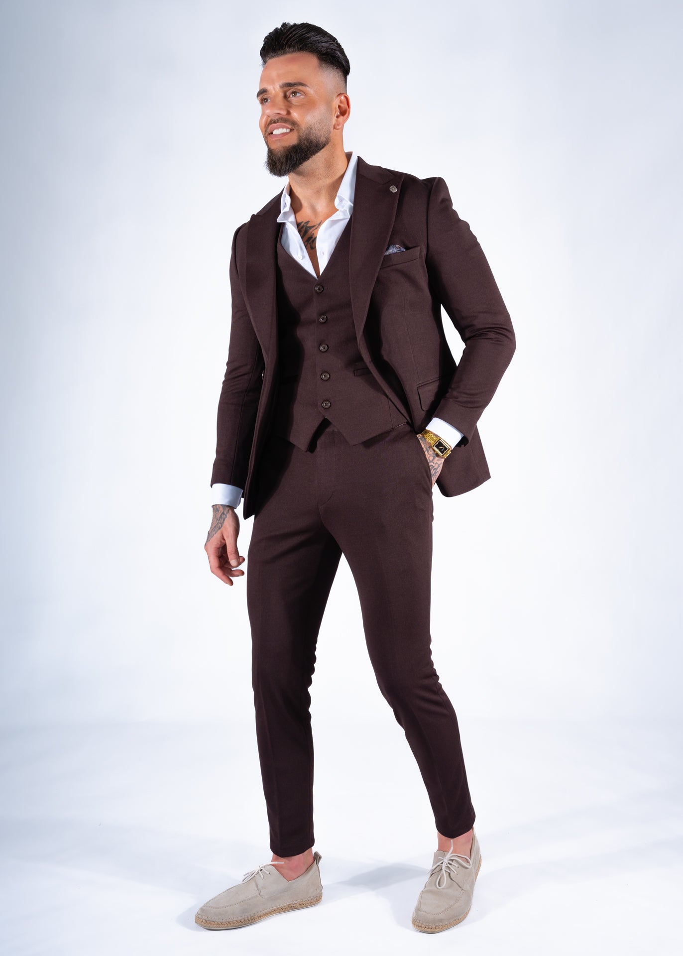 Suit three piece Havana brown