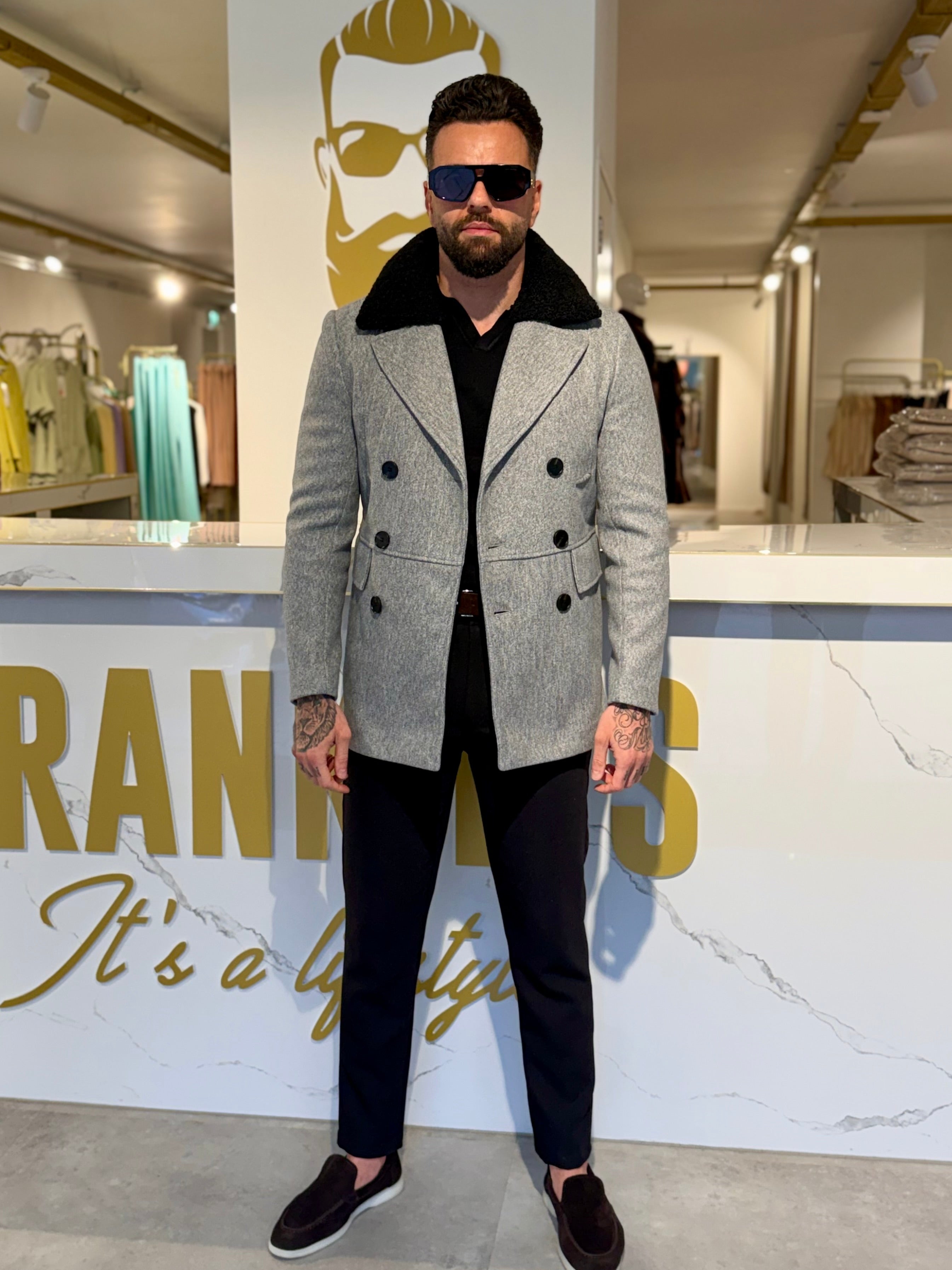 Double Breasted Coat With Fur Trim - Grey - Frankie's