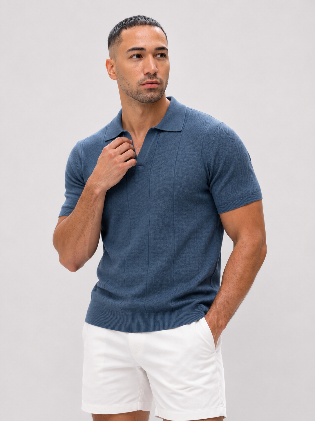Polo en maille sans boutons, manches courtes, bleu foncé
