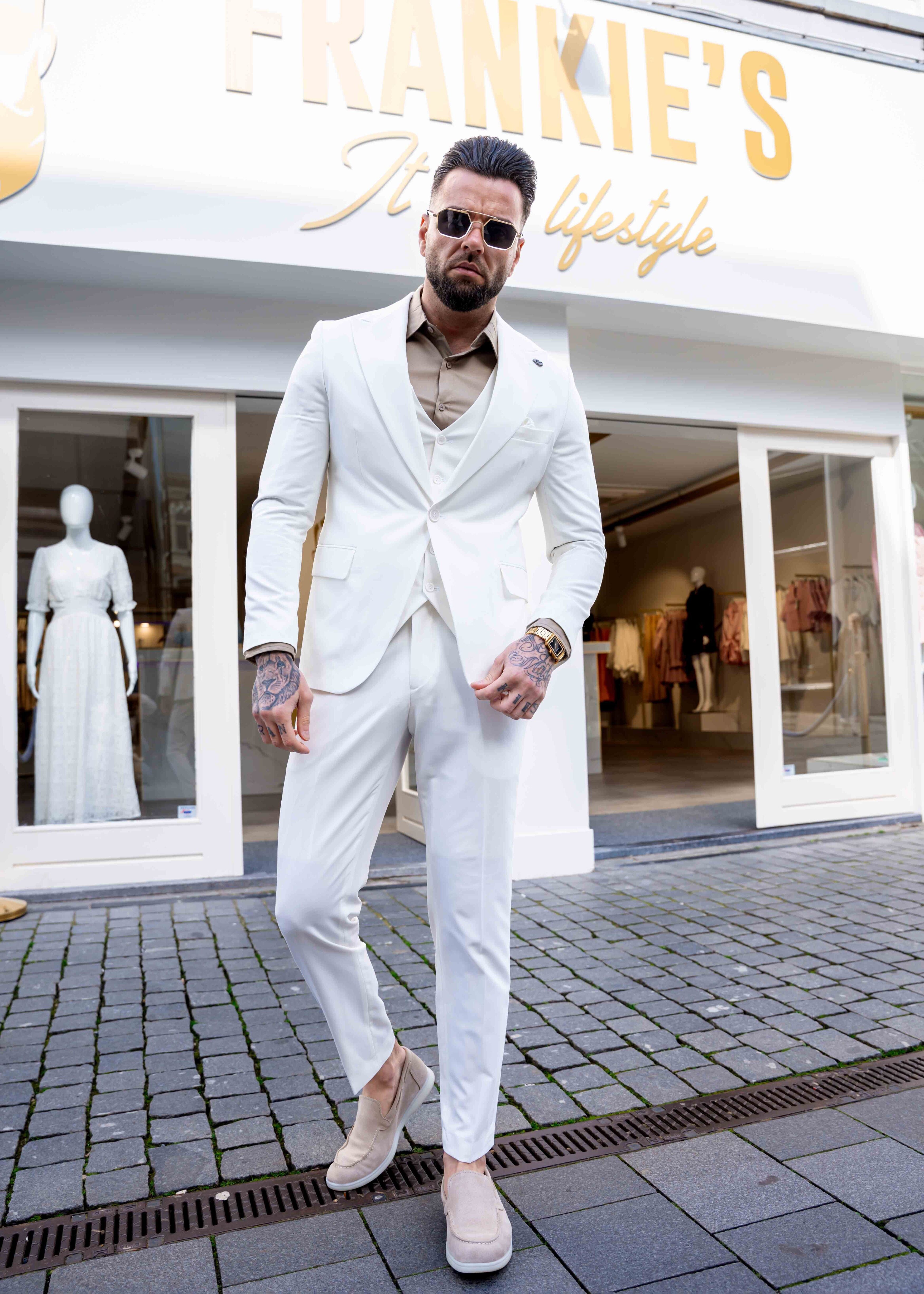 Suit three piece Cayenne off white