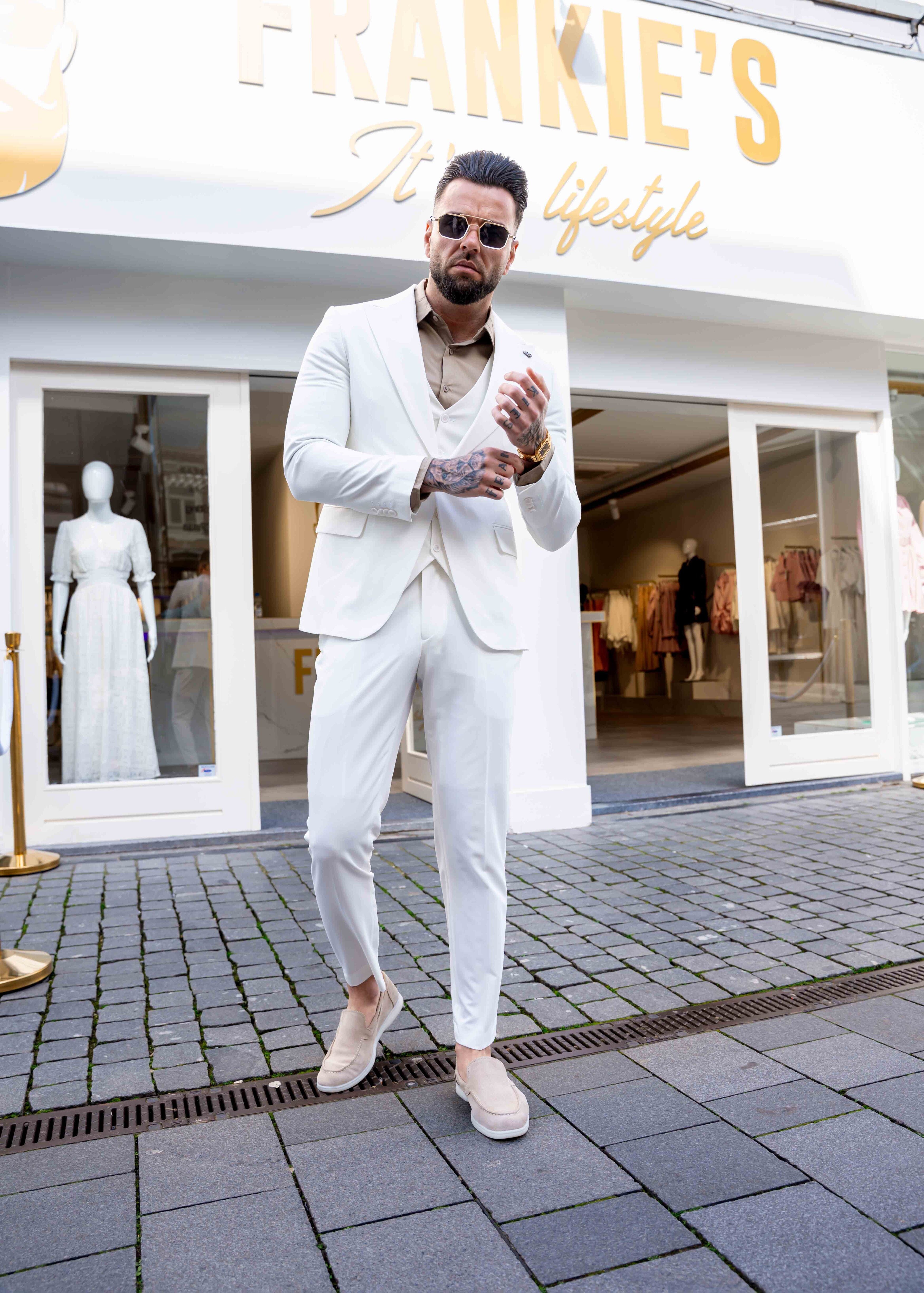 Suit three piece Cayenne off white