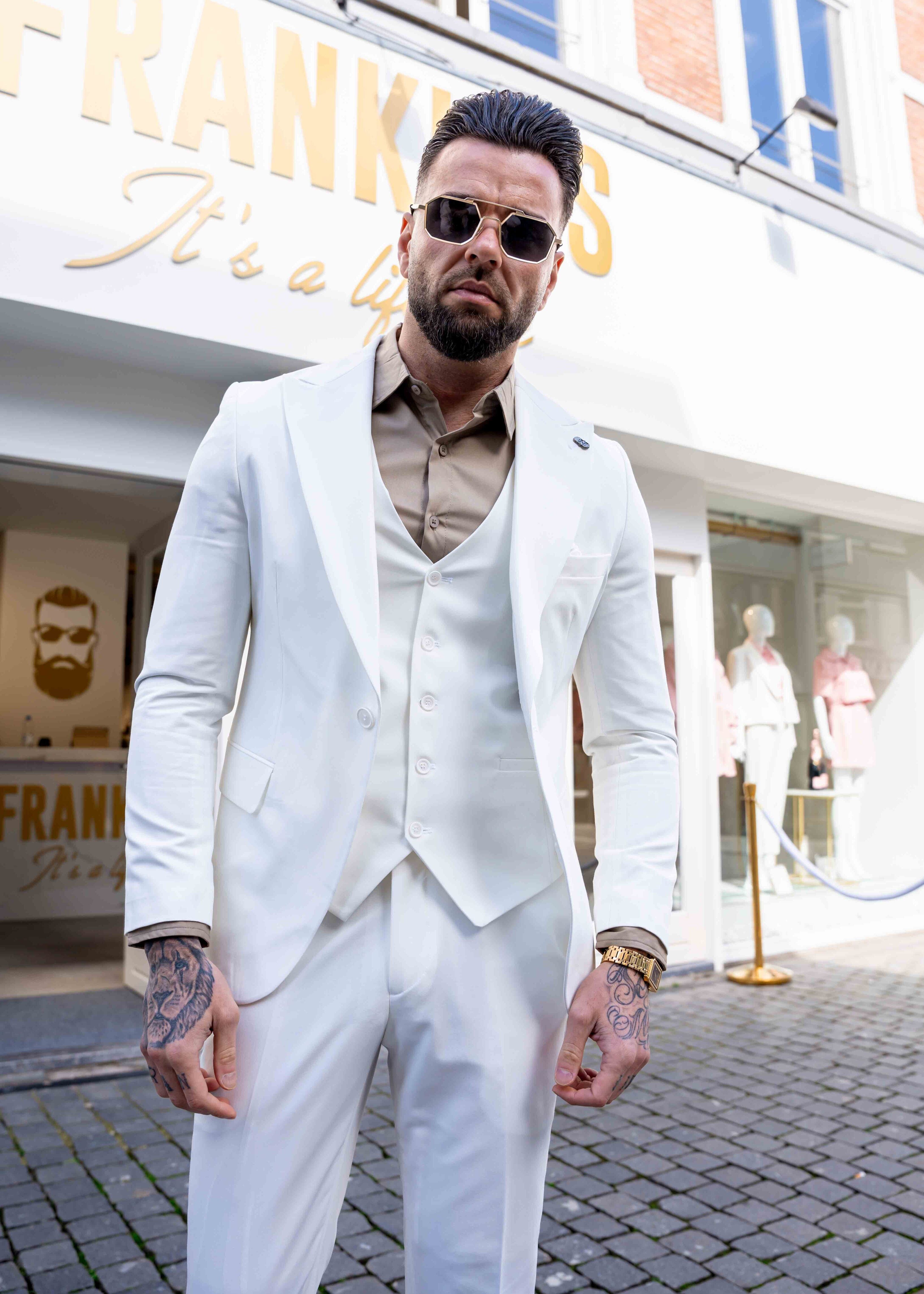 Suit three piece Cayenne off white