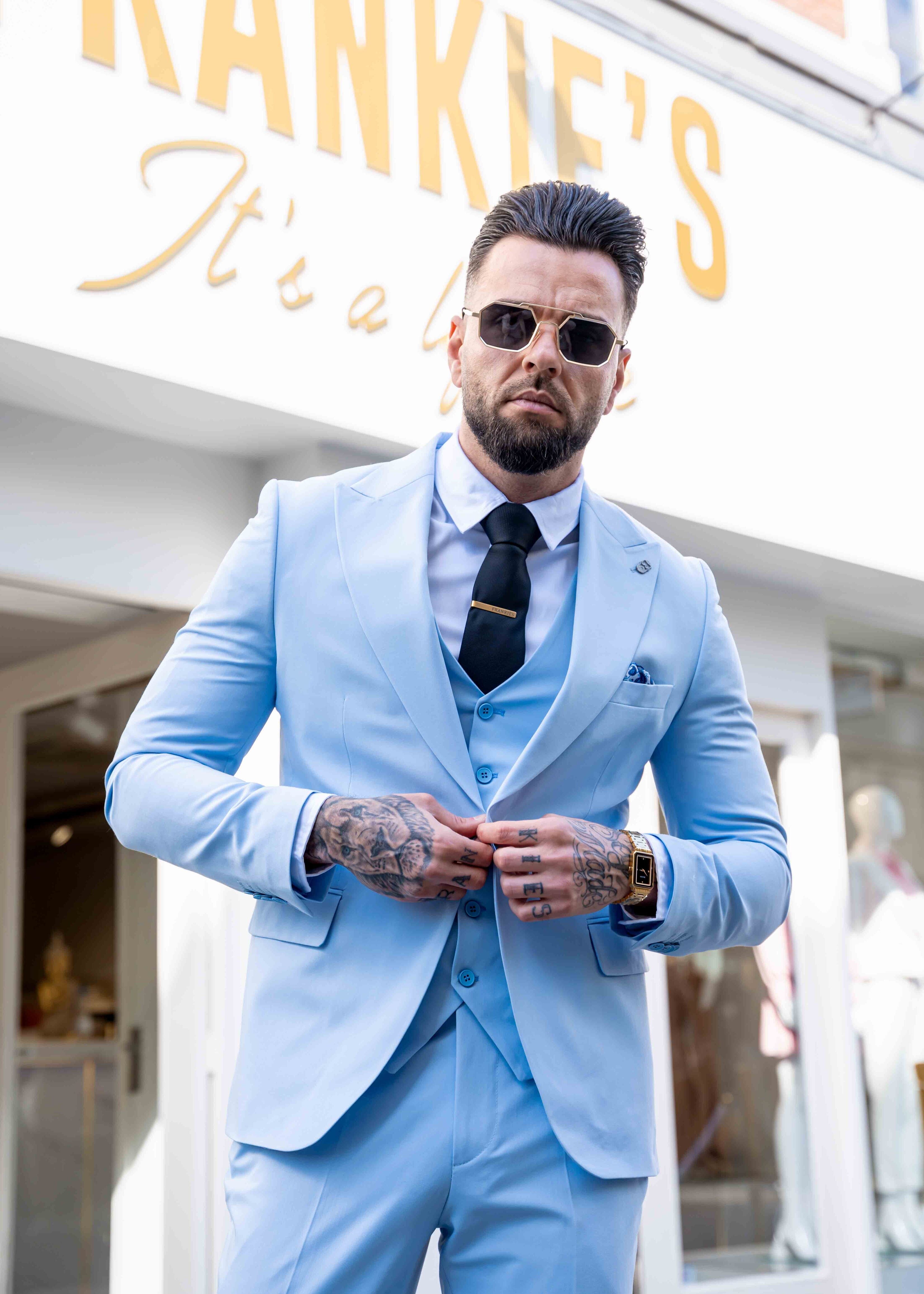 Suit three piece Cayenne light blue