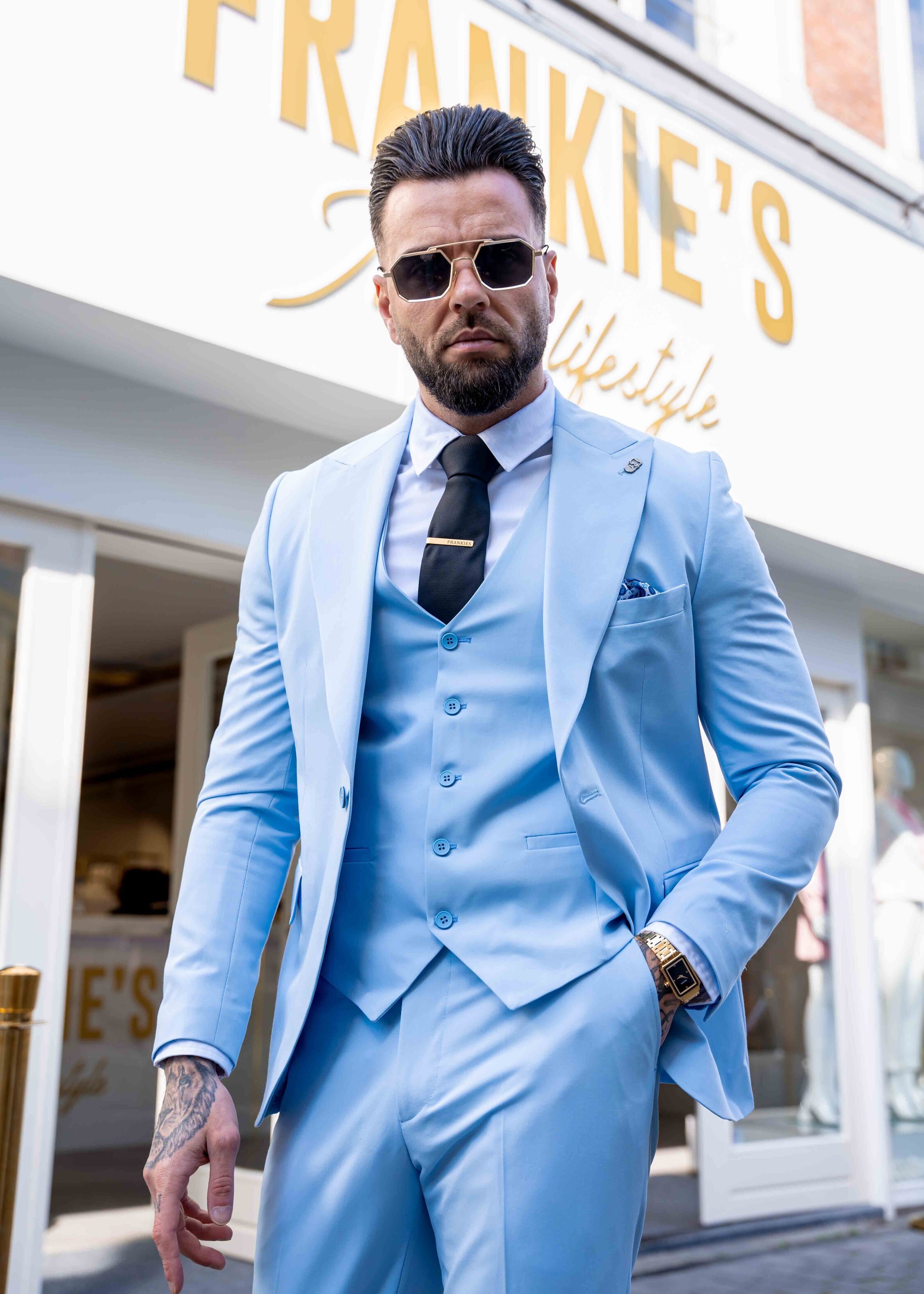 Suit three piece Cayenne light blue