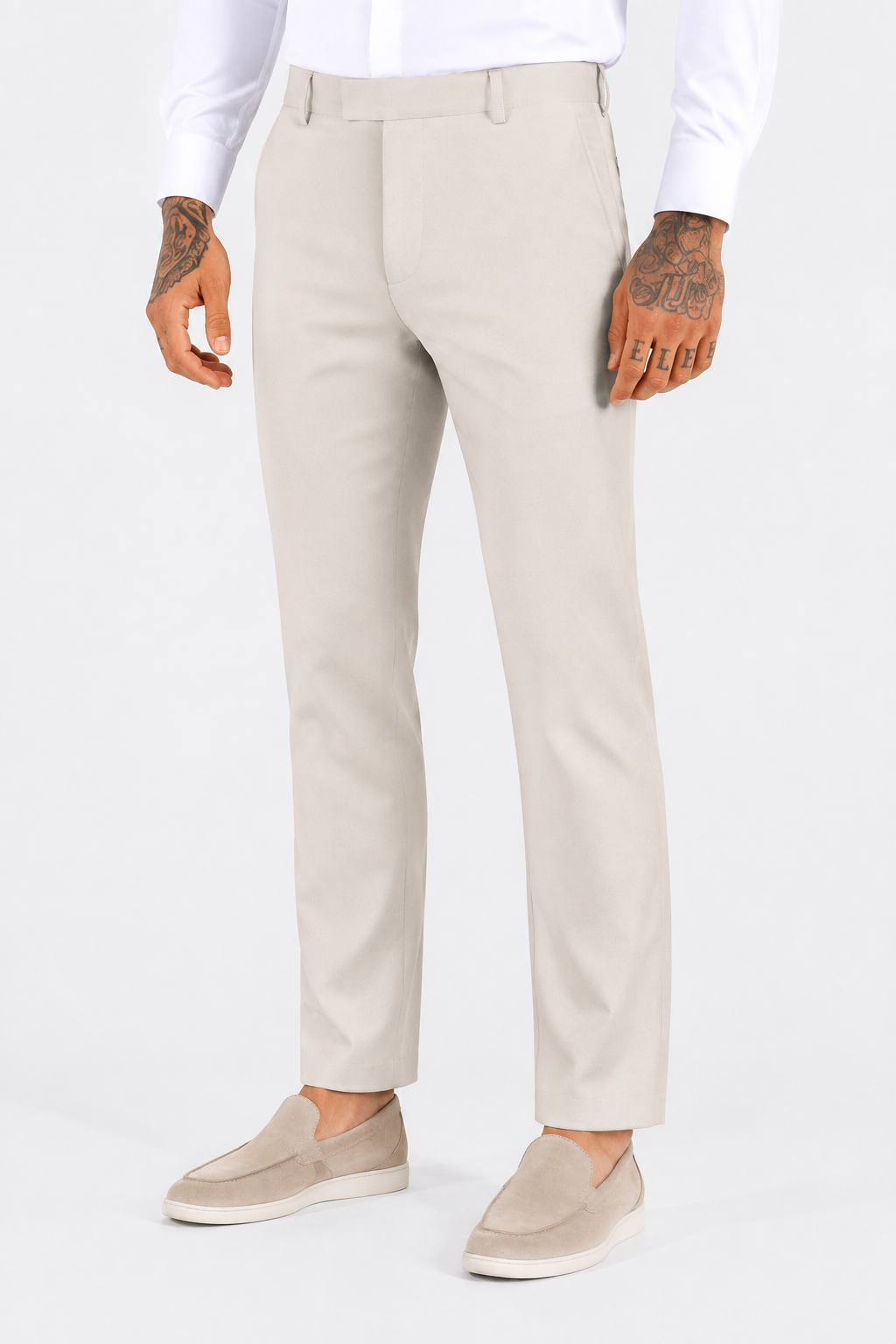 Pantalon beige coupe droite à boutons décalés