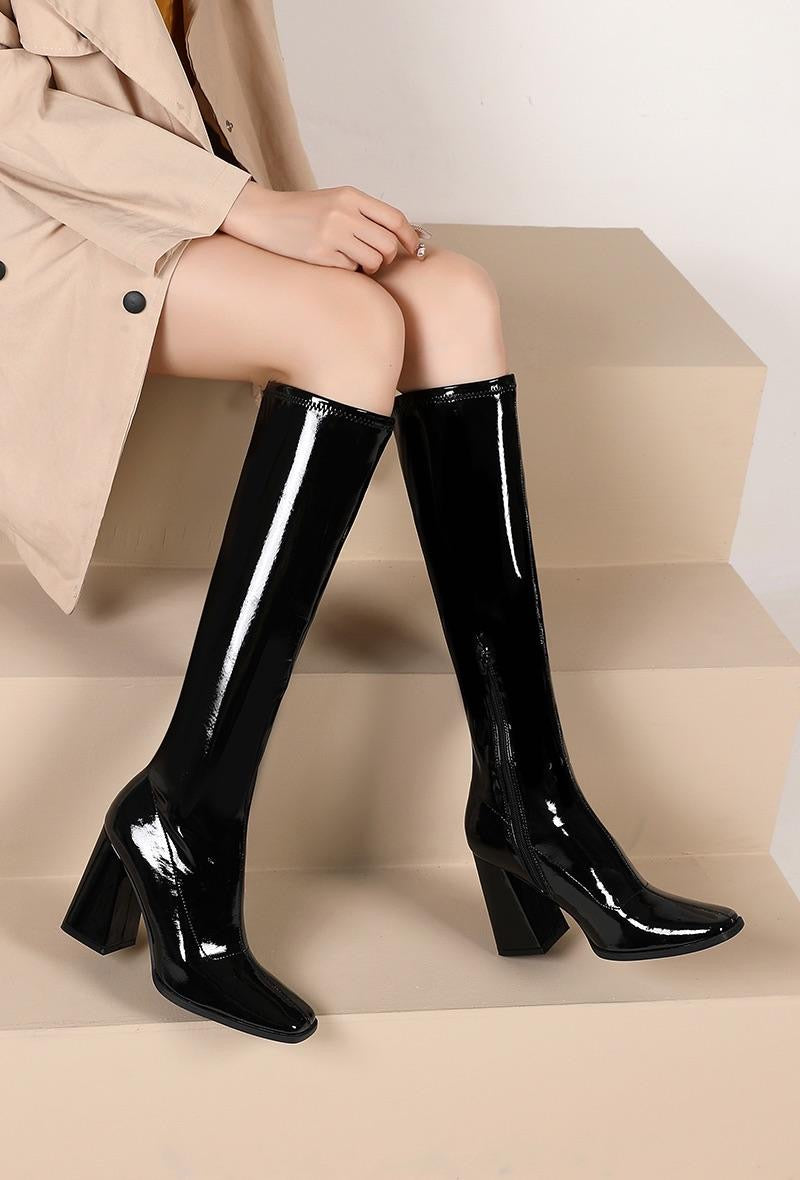 Leather boots with heels black