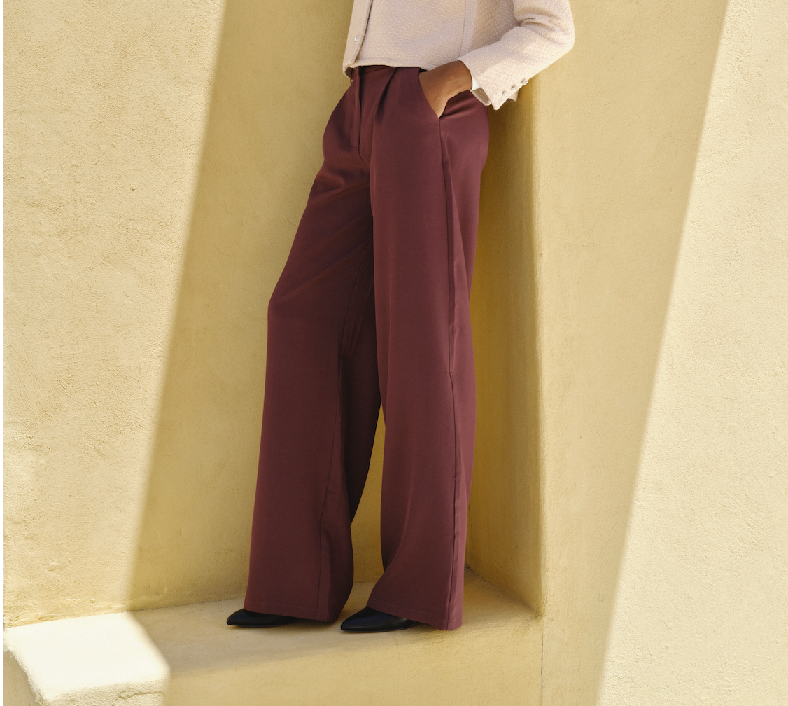 Refined Wide Leg Pleated Pantalon - Aubergine